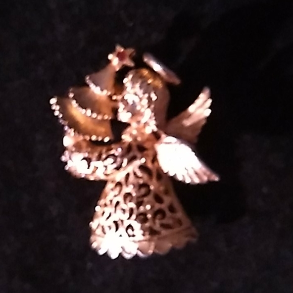 CHRISTMAS ANGEL  CARRY TREE BROOCH - Picture 3 of 5